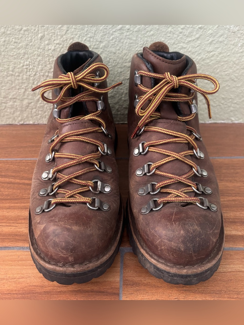 Danner Mountain Light Brown Boots Size: 7.5 - Picture 2 of 7